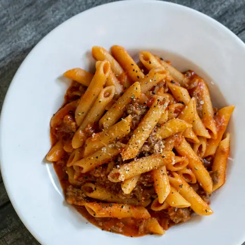 Penne pasta with tomato sauce